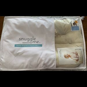 Snuggle Me Organic Cotton Baby Lounger with cover
